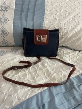 Vera Pelle Navy Leather Crossbody with Brown Trim
